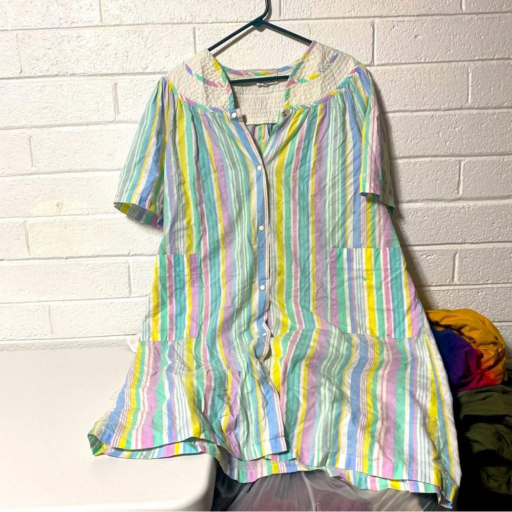 Vintage Rainbow Nightgown with Pockets Snap Up National
Brand Quilted Collar OS